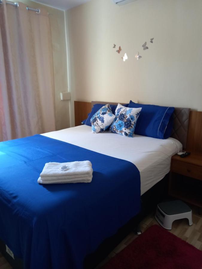 Quartos Em Casa In Caxias Da Paraiso ドゥケ・デ・カシアス エクステリア 写真