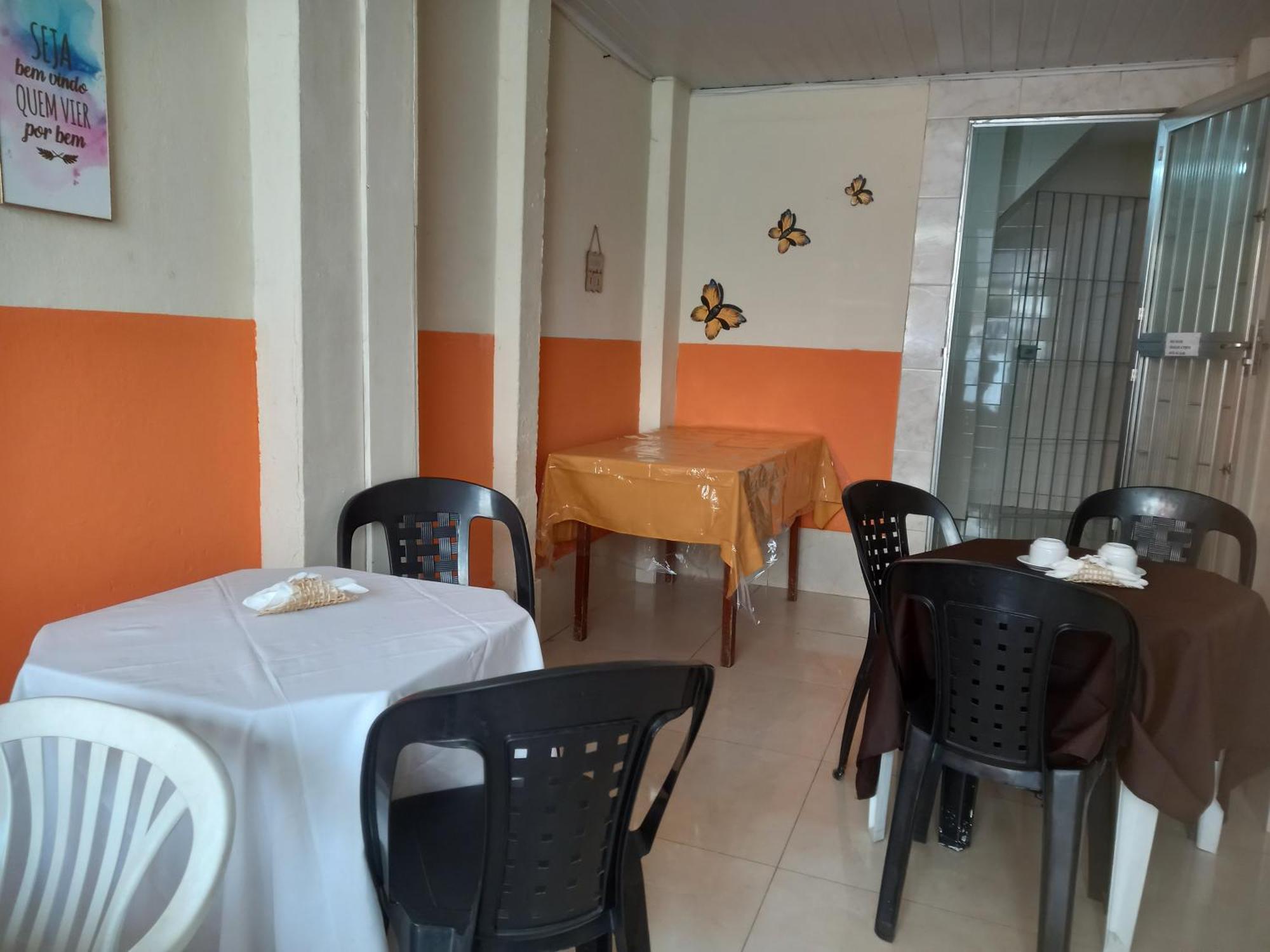 Quartos Em Casa In Caxias Da Paraiso ドゥケ・デ・カシアス エクステリア 写真