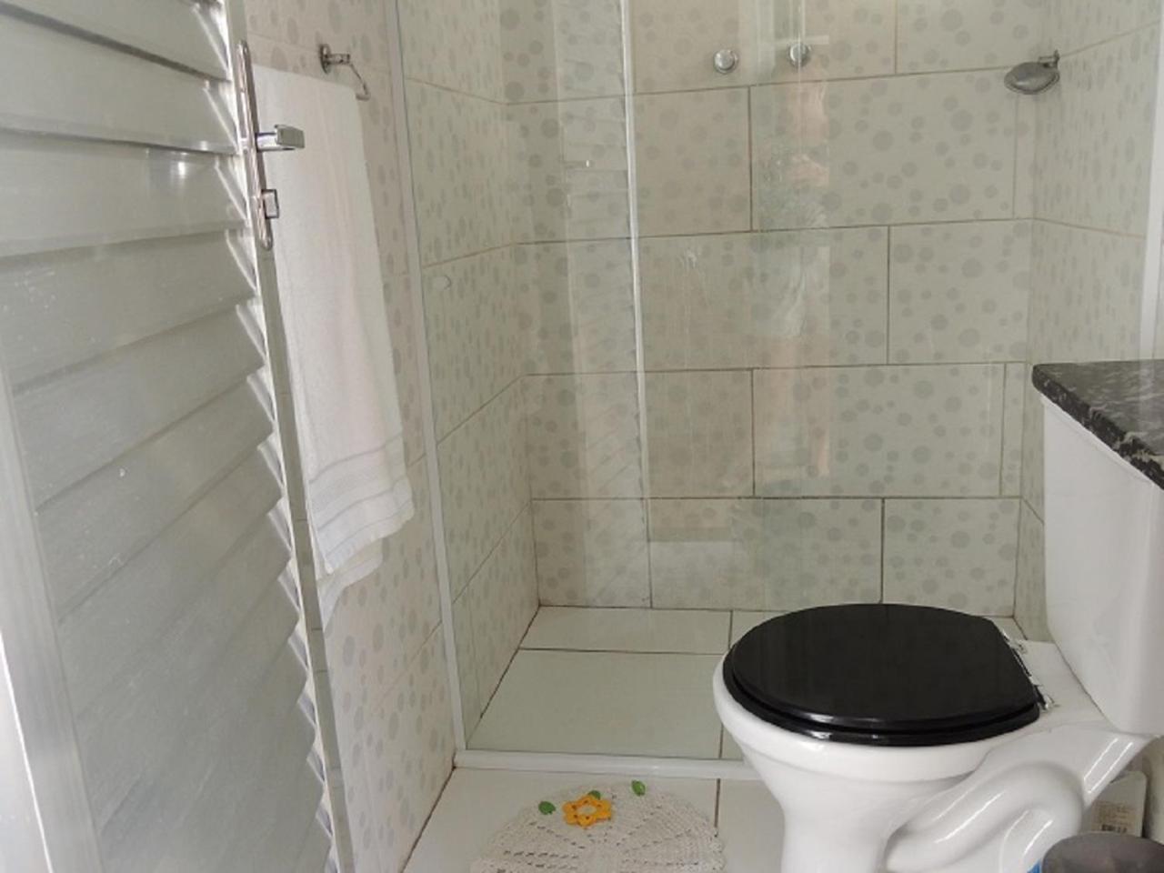 Quartos Em Casa In Caxias Da Paraiso ドゥケ・デ・カシアス エクステリア 写真