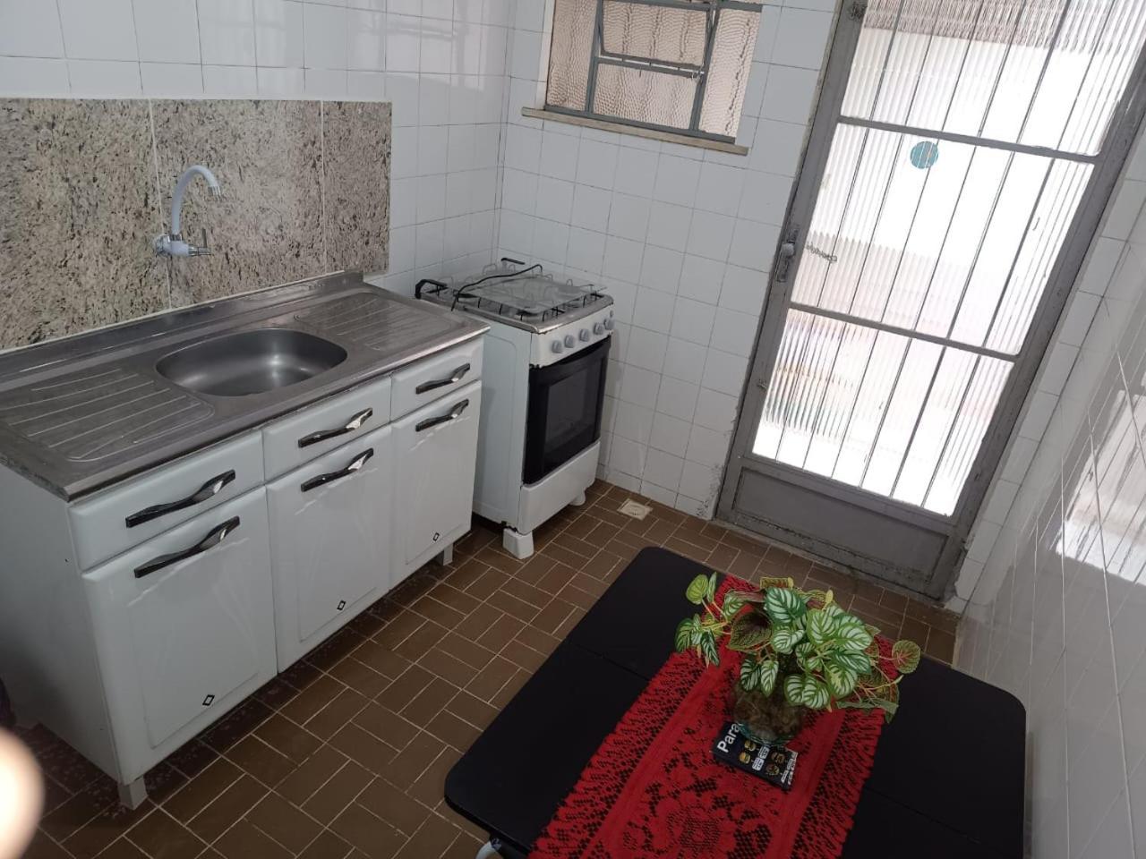 Quartos Em Casa In Caxias Da Paraiso ドゥケ・デ・カシアス エクステリア 写真