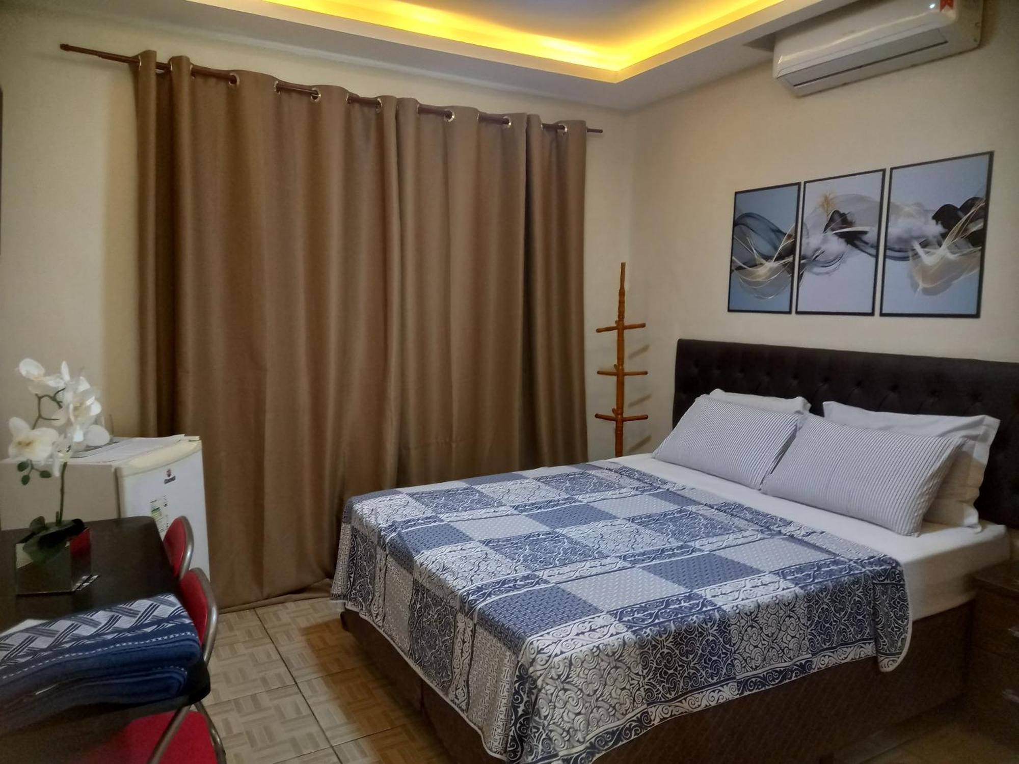 Quartos Em Casa In Caxias Da Paraiso ドゥケ・デ・カシアス エクステリア 写真