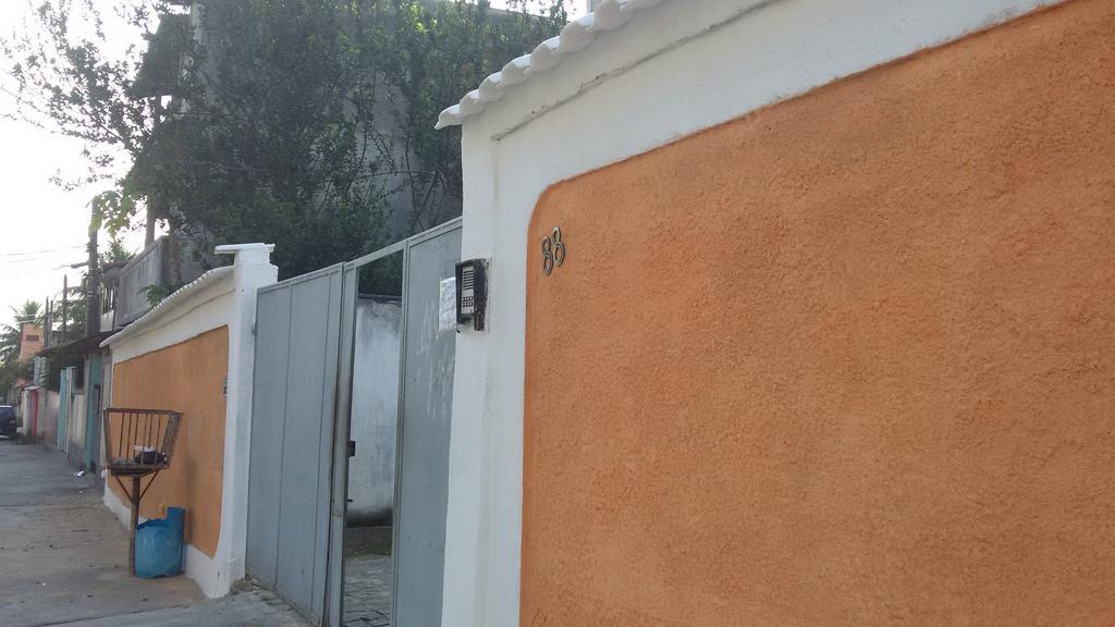 Quartos Em Casa In Caxias Da Paraiso ドゥケ・デ・カシアス エクステリア 写真
