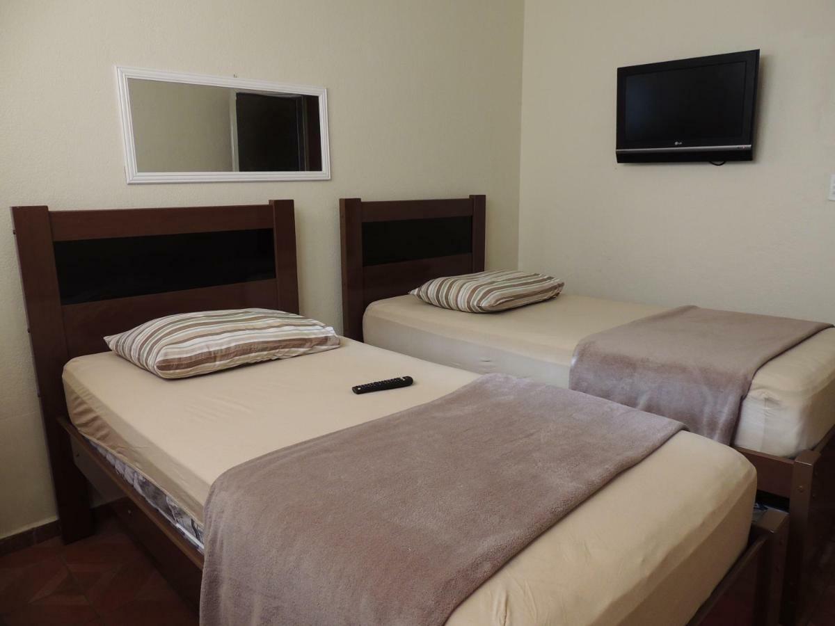 Quartos Em Casa In Caxias Da Paraiso ドゥケ・デ・カシアス 部屋 写真
